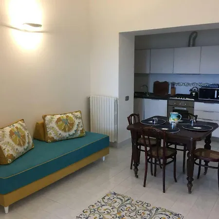 בית נופש Casa Antioco Original פוזיטנו